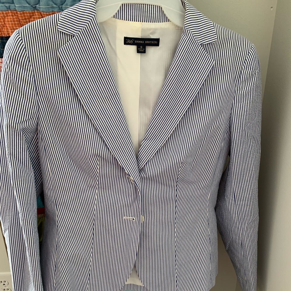 Brooks Brothers seersucker blue/wt blazer